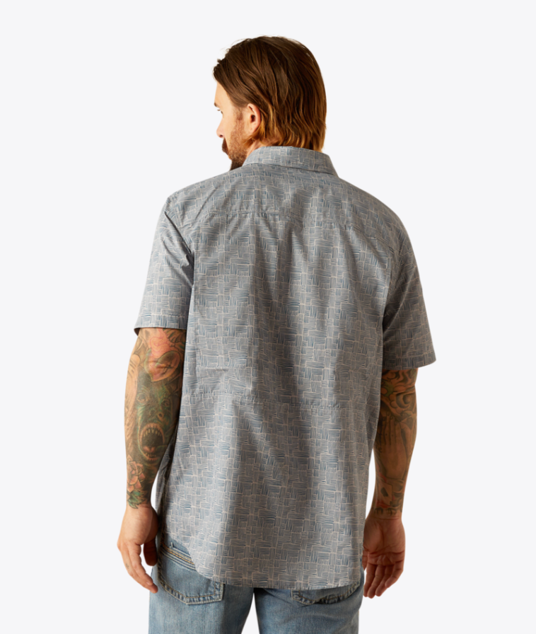Ariat Men's VentTEK Outbound Fitted Button Down Shirt.