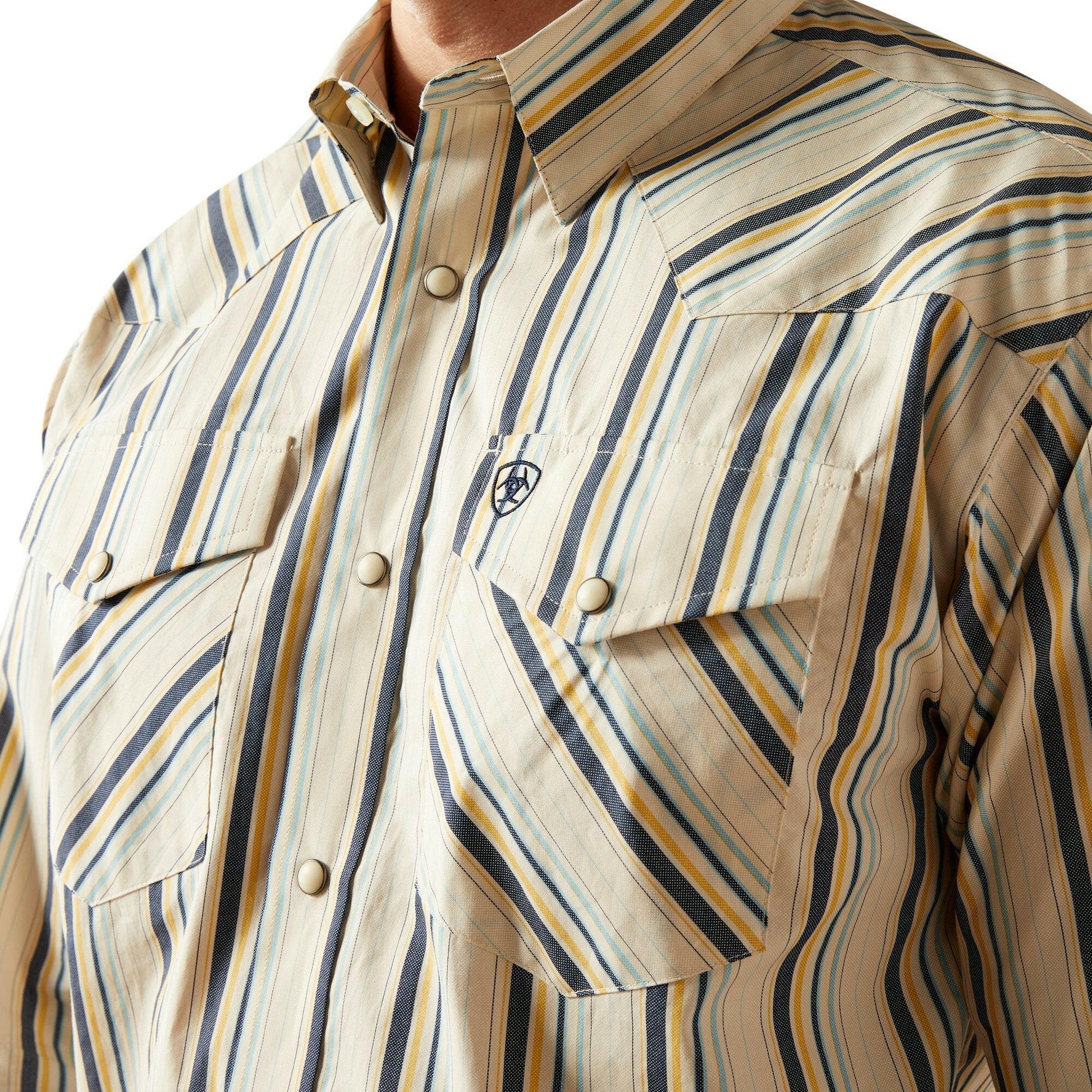 Ariat Men's Finnley Classic Fit Snap Front Shirt.