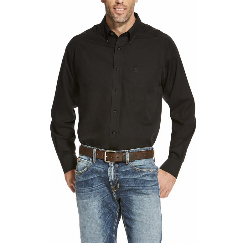 Ariat Men's Wrinkle Free Solid Classic Fit Button Down Shirt.