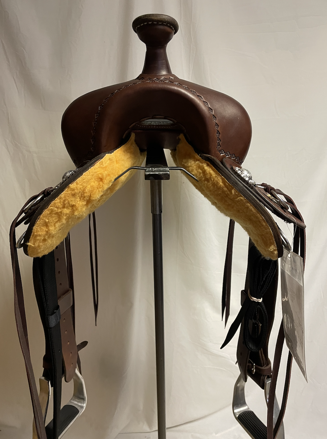 Cashel 15" Diamond Border Trail Saddle.