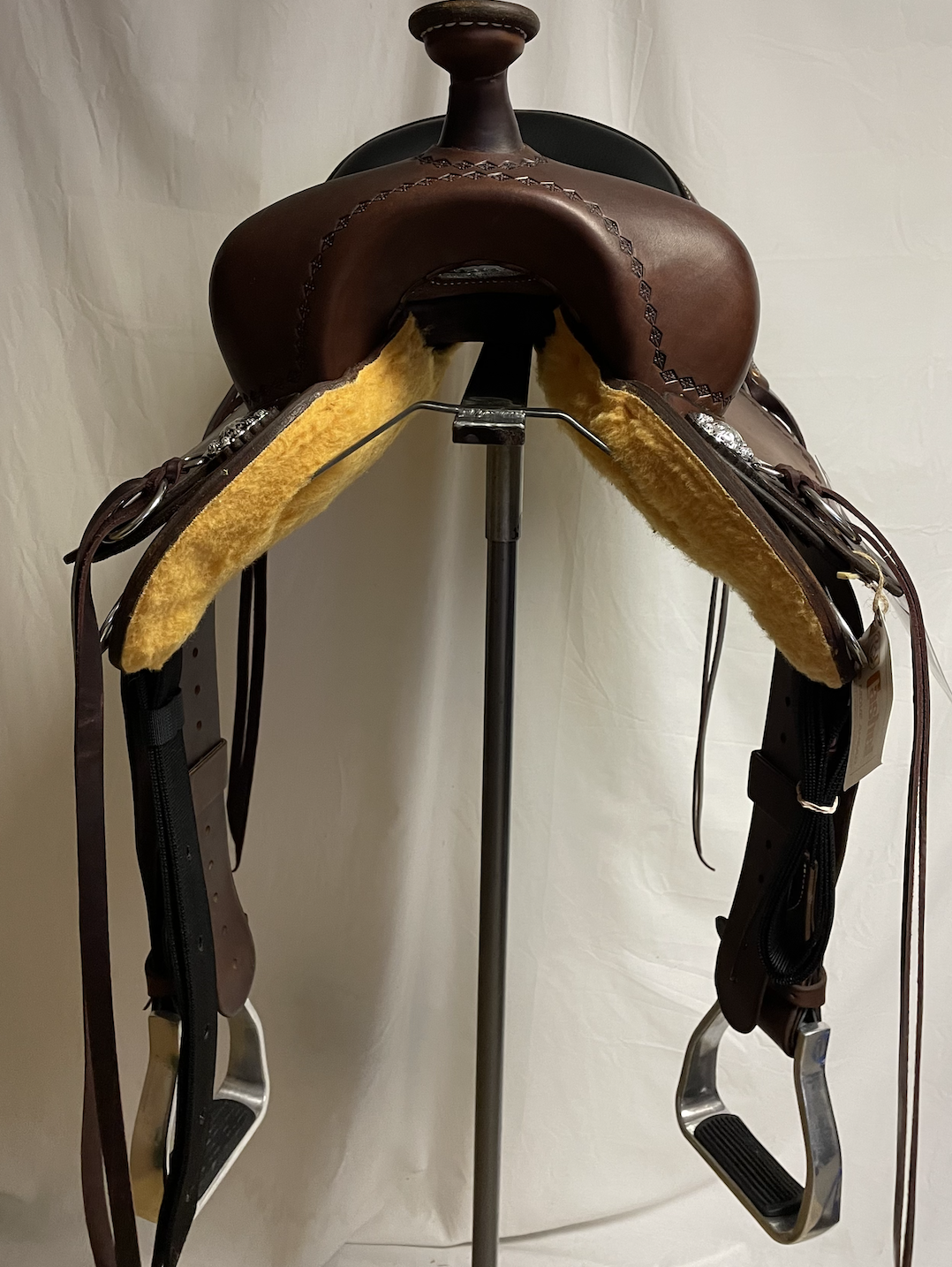 Cashel 16" Diamond Border Trail Saddle.