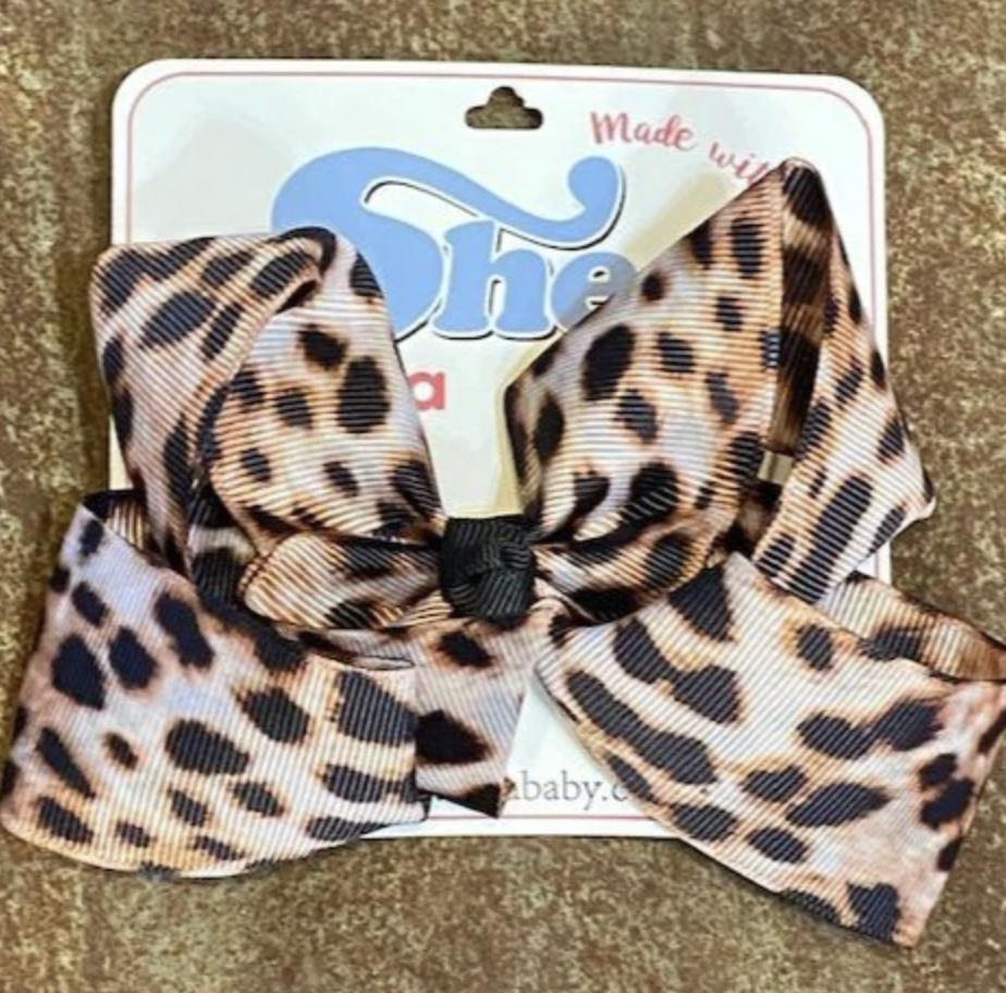 Shea Baby Leopard Bow.