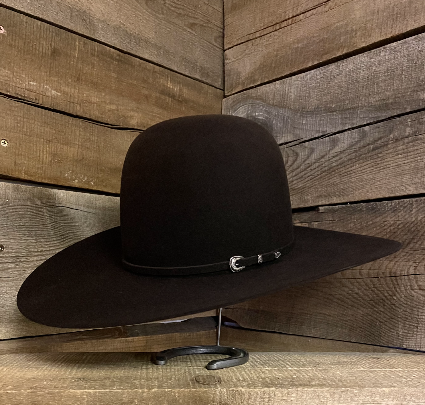 Rodeo King 7X Chocolate Open Crown Hat.