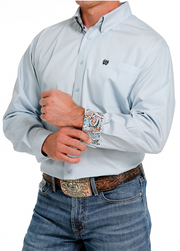 Cinch Men's Light Blue Long Sleeve Shirt.