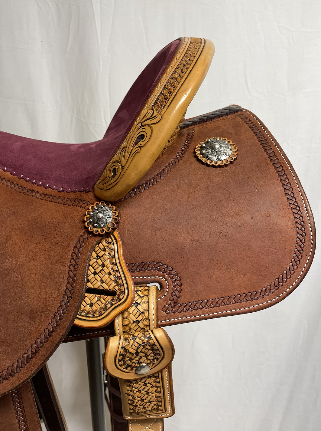 Martin 13.5" Stingray Barrel Saddle.