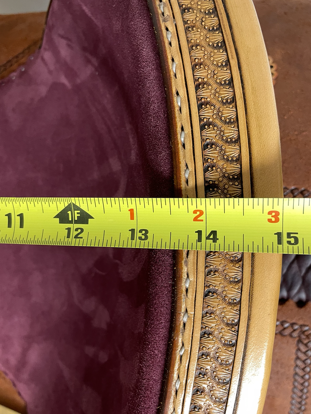 Martin 13.5" Stingray Barrel Saddle.