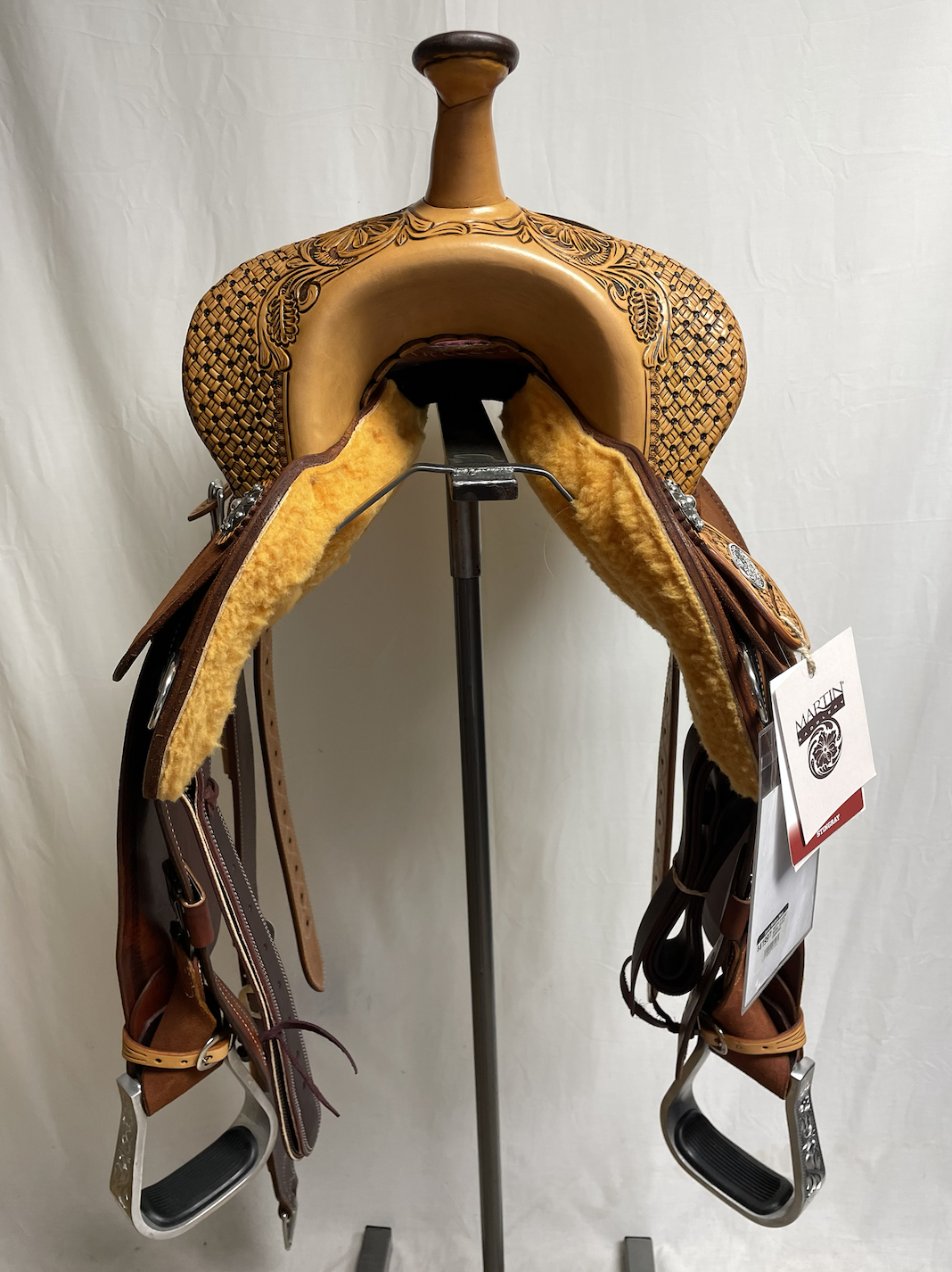 Martin 13.5" Stingray Barrel Saddle.