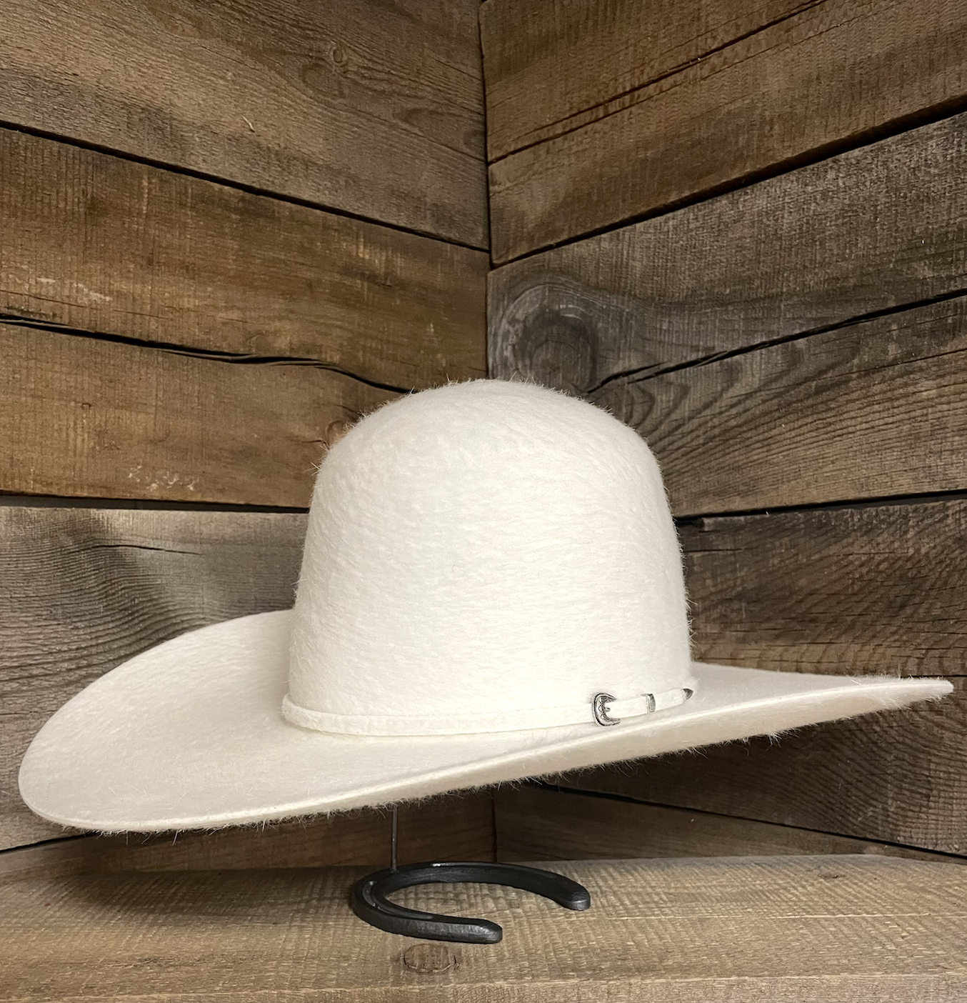 Rodeo King 10X White Grizzly Open Crown Felt Hat.