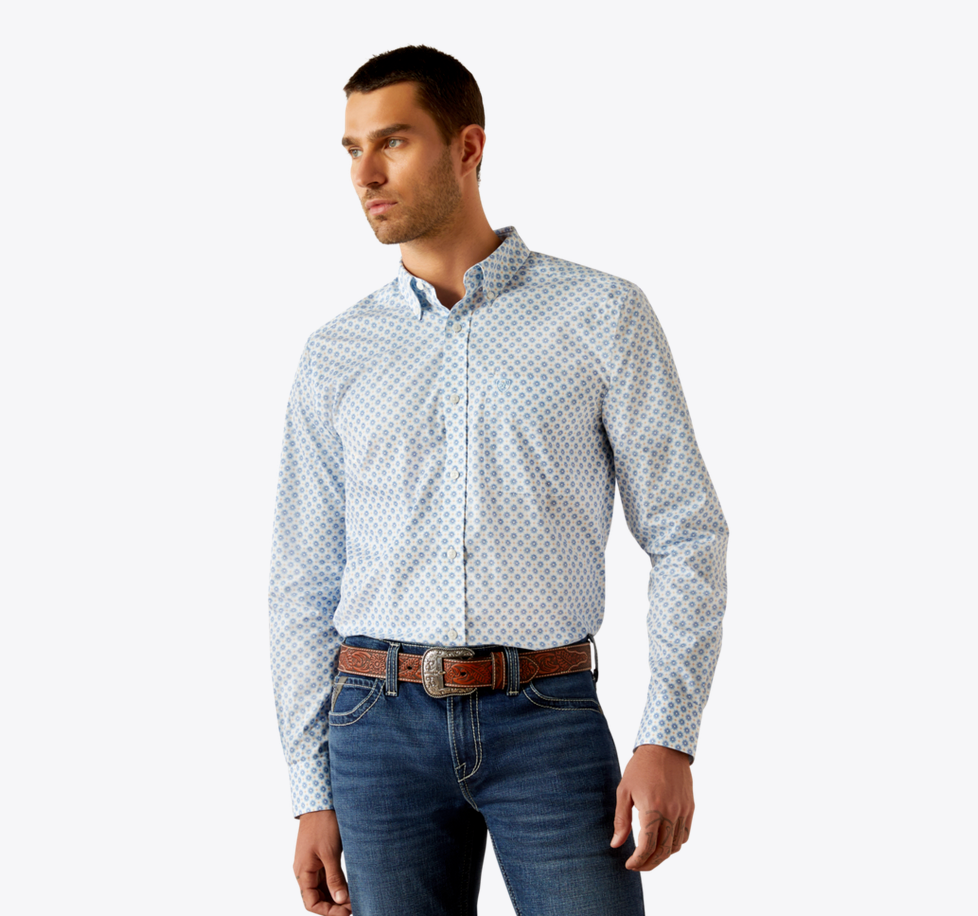 Ariat Men's Wrinkle Free Booker Fitted Button Down Shirt.