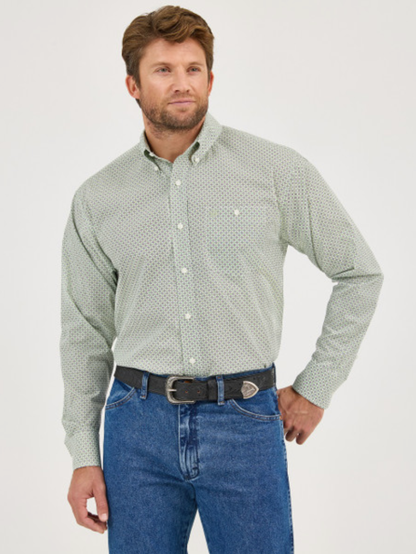 Wrangler Men's Green Printed Long Sleeve Shirt.