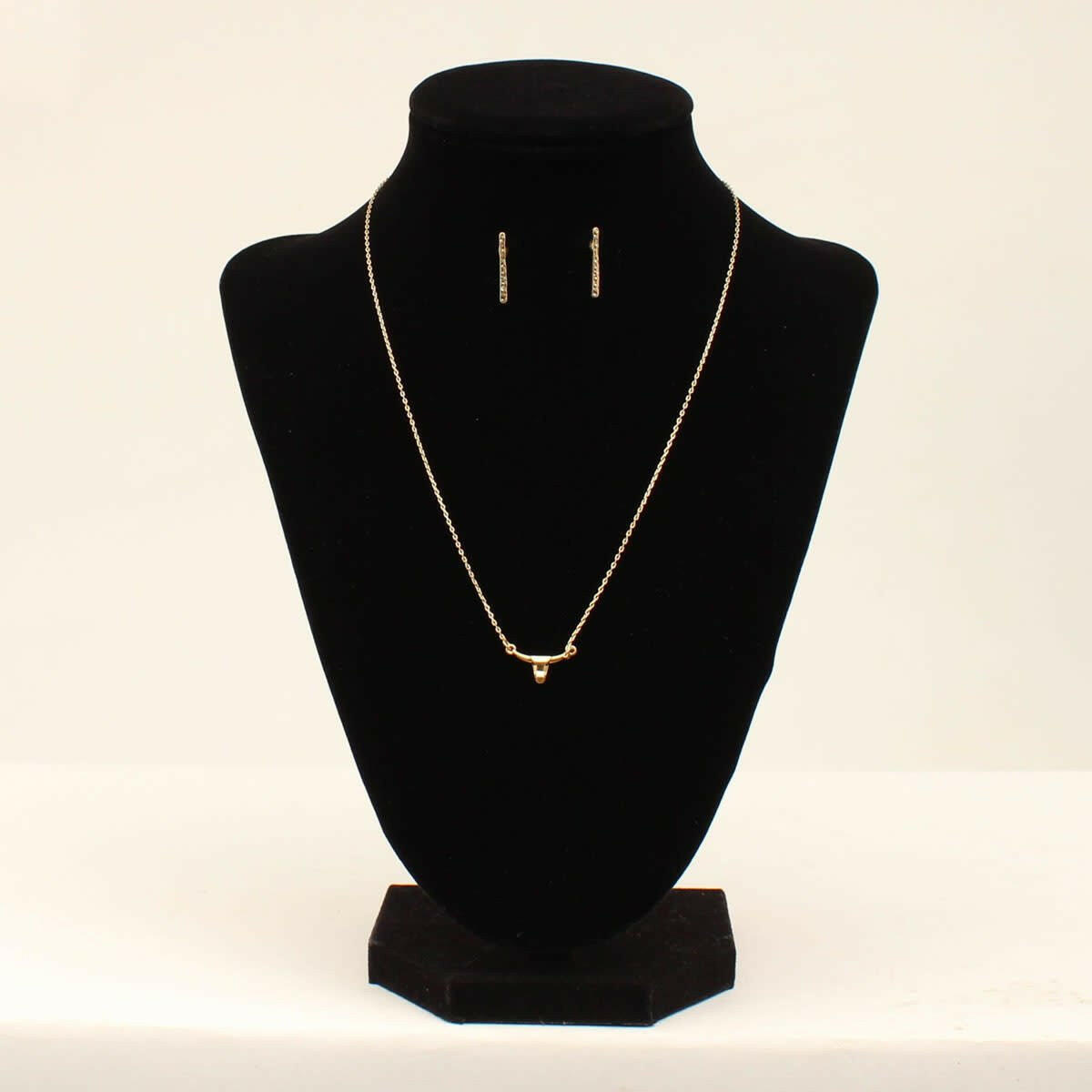 Blazin Roxx Longhorn Necklace Set.