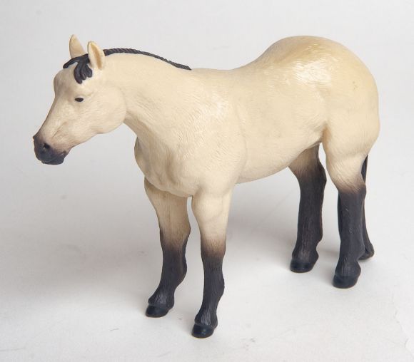 Little Buster Quarter Horse Figurines 20086