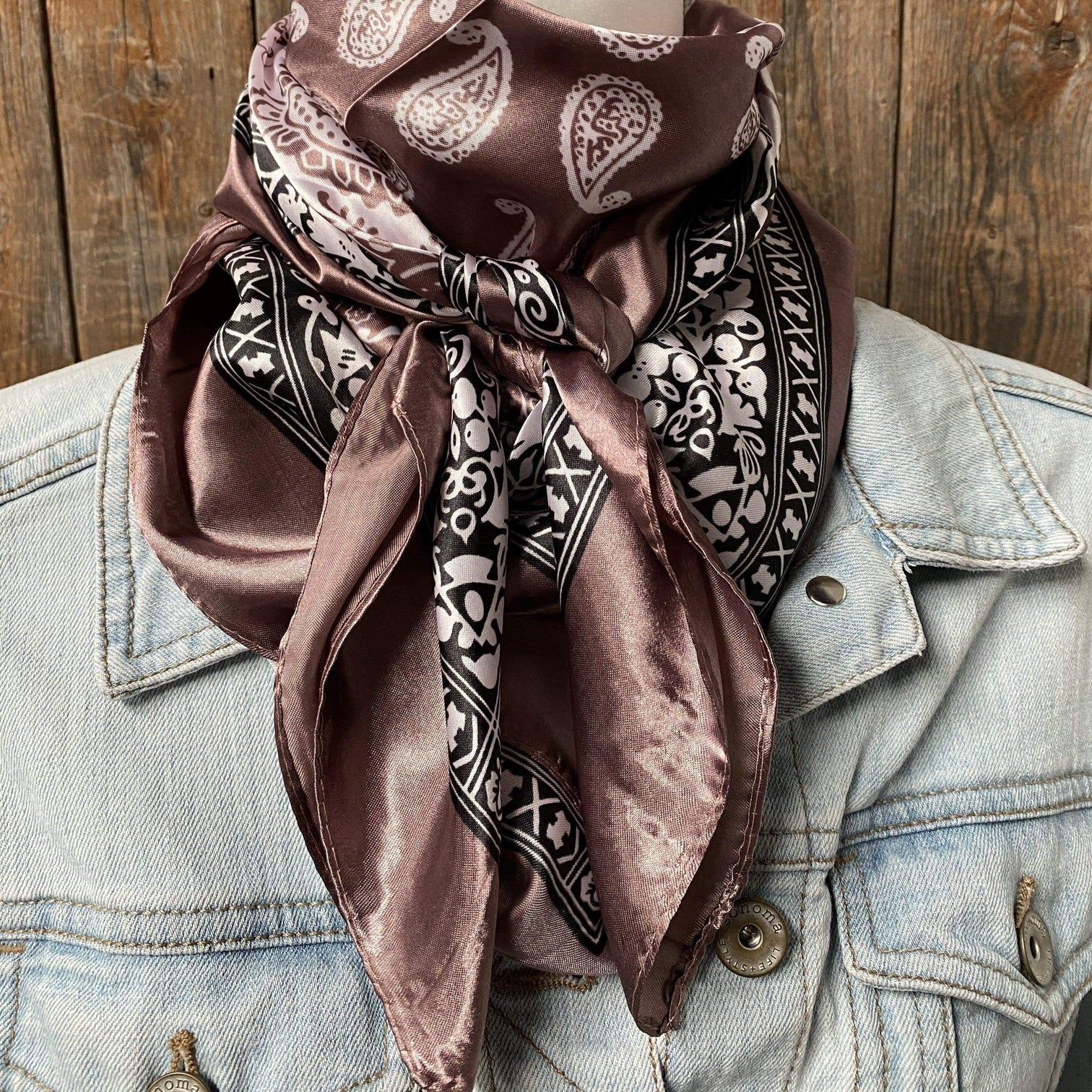 Rodeo Drive 2 Tone Paisley Wild Rag WR2557 | Corral Western Wear