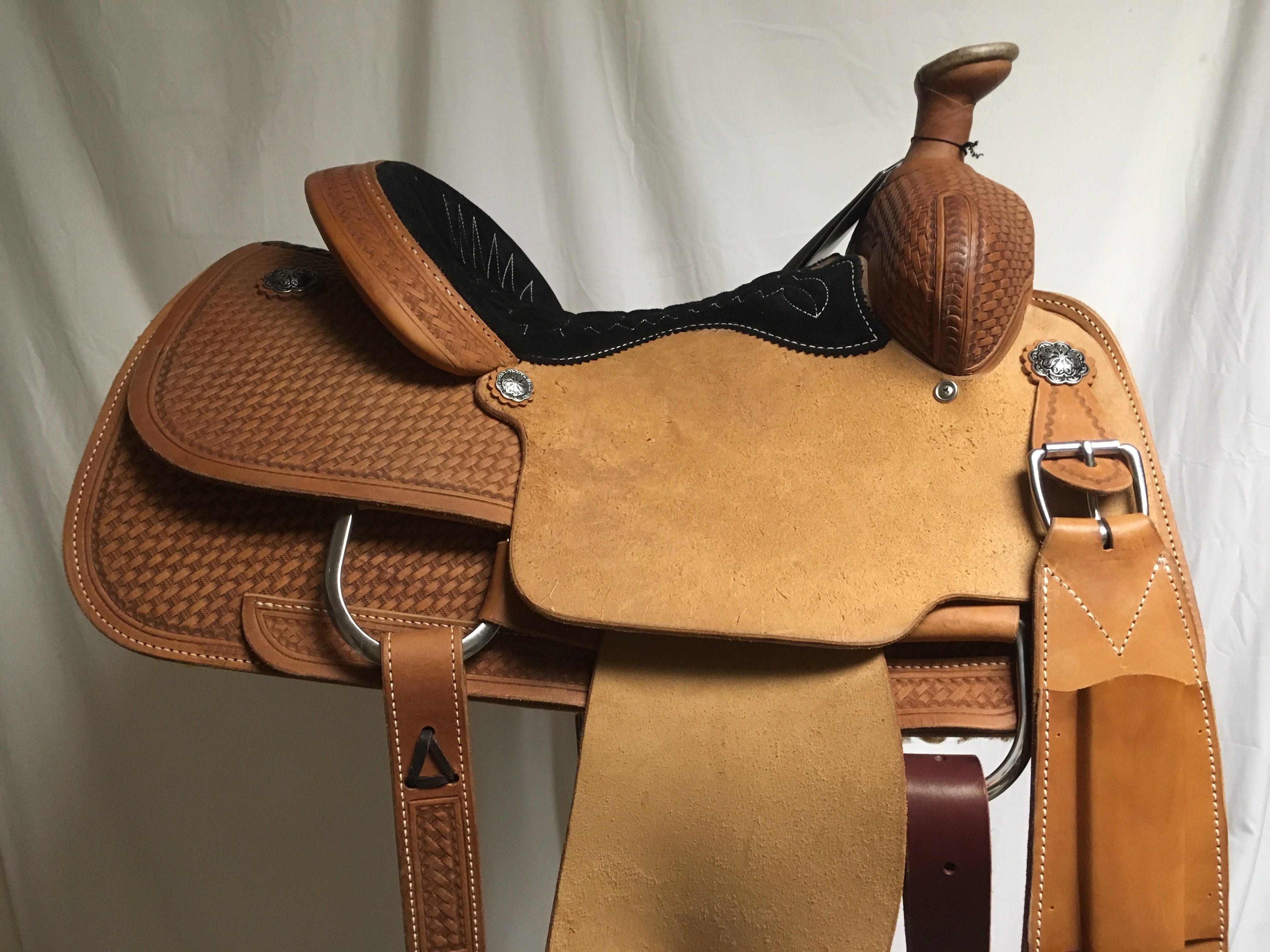 HIGH HORSE 1/2 BASKET STAMP ROPER 6413-2404.